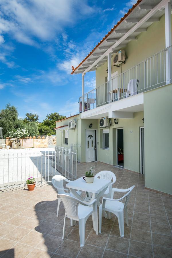 Villa Dimitris Potos Exteriör bild