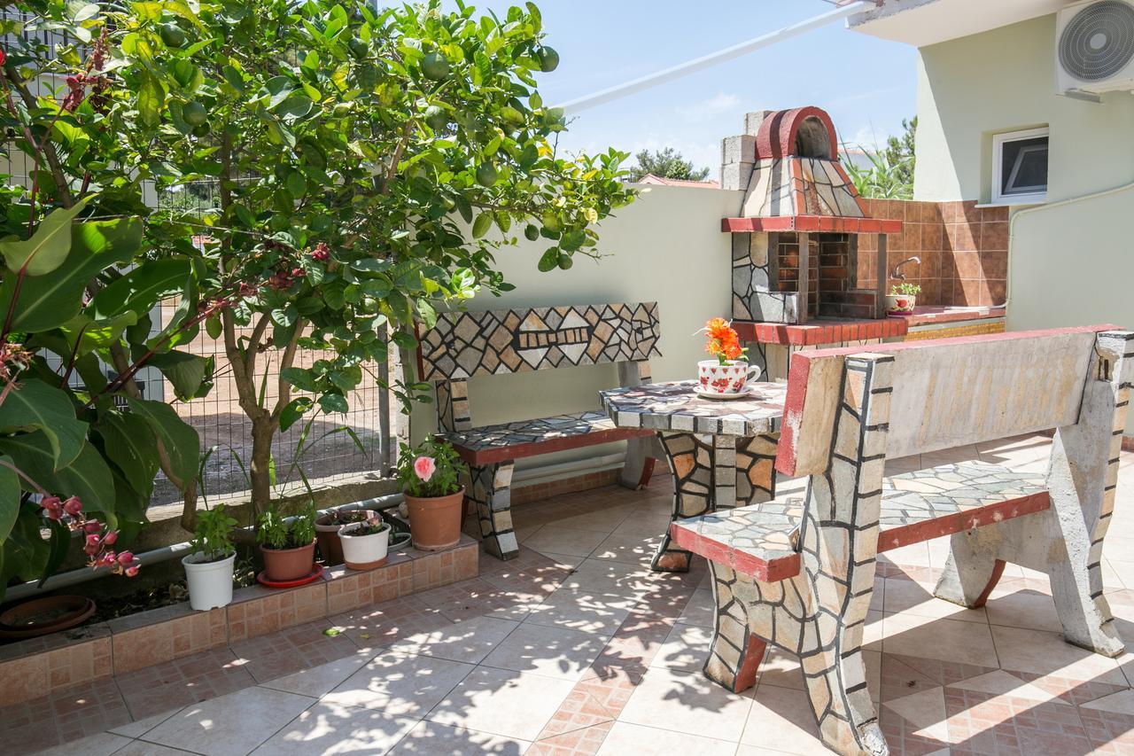 Villa Dimitris Potos Exteriör bild