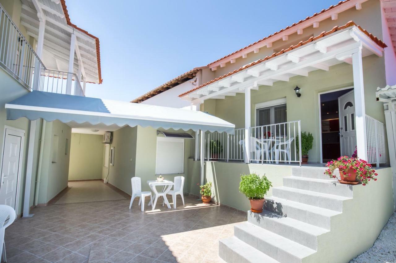 Villa Dimitris Potos Exteriör bild